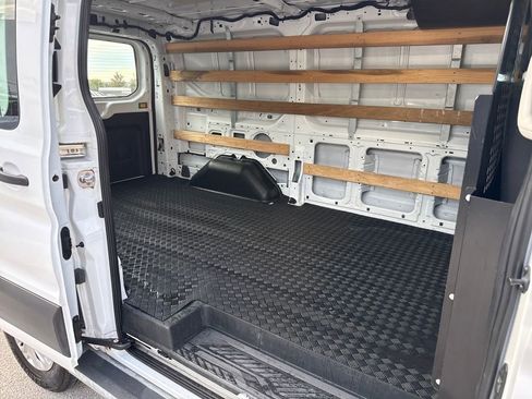 Certified 2023 Ford Transit 250 Low Roof w/ Exterior Upgrade Package image 24