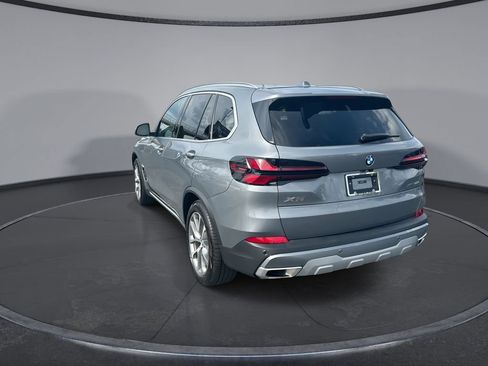 Used 2025 BMW X5 xDrive40i AWD/4WD image 10