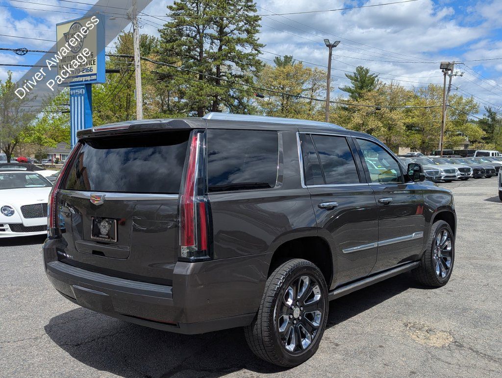 Used 2020 Cadillac Escalade Platinum AWD/4WD image 9