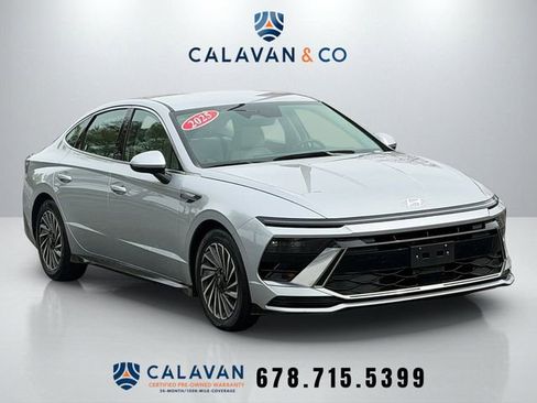 Used 2025 Hyundai Sonata SEL FWD image 1