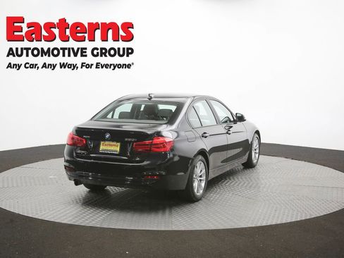 Used 2017 BMW 320i xDrive Sedan AWD/4WD image 41
