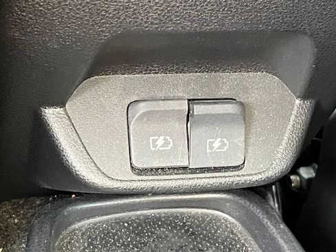 Used 2025 Nissan Leaf SV Plus FWD image 21