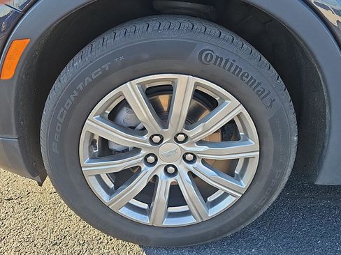 Certified 2023 Cadillac XT4 Premium Luxury AWD/4WD image 4