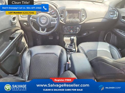 Used 2019 Jeep Compass Latitude FWD image 11