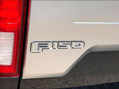 Used 2018 Ford F150 Platinum w/ Equipment Group 701A Luxury AWD/4WD image 29