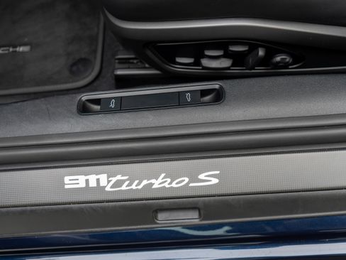 Used 2022 Porsche 911 Turbo S image 17