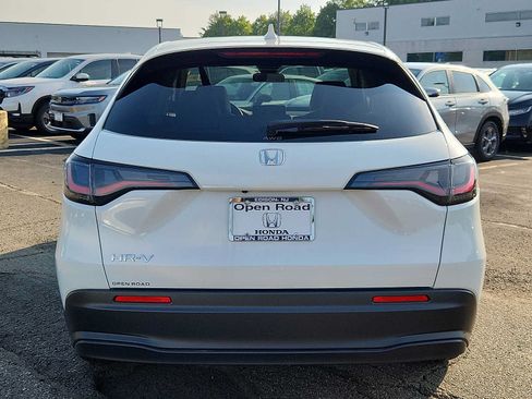 Certified 2026 Honda HR-V LX image 5