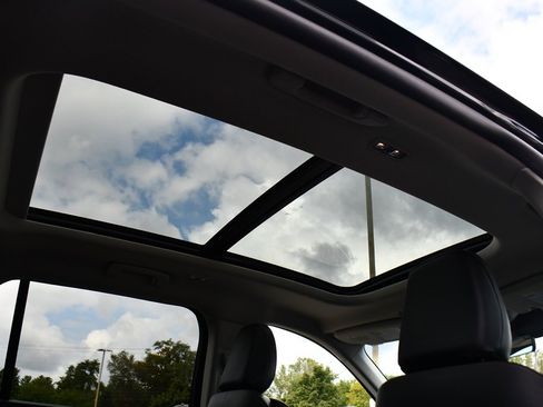 Used 2025 Lincoln Aviator AWD image 17