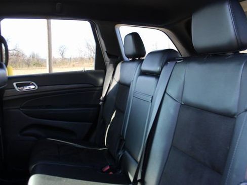 Used 2021 Jeep Grand Cherokee Laredo X image 27