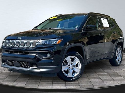 Certified 2022 Jeep Compass Latitude AWD/4WD image 12