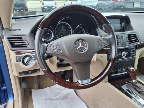 Used 2011 Mercedes-Benz E 350 Cabriolet image 9