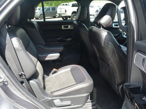 Used 2023 Ford Explorer ST-Line AWD/4WD image 21