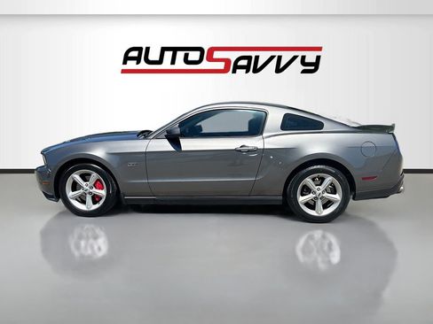 Used 2010 Ford Mustang GT RWD image 4