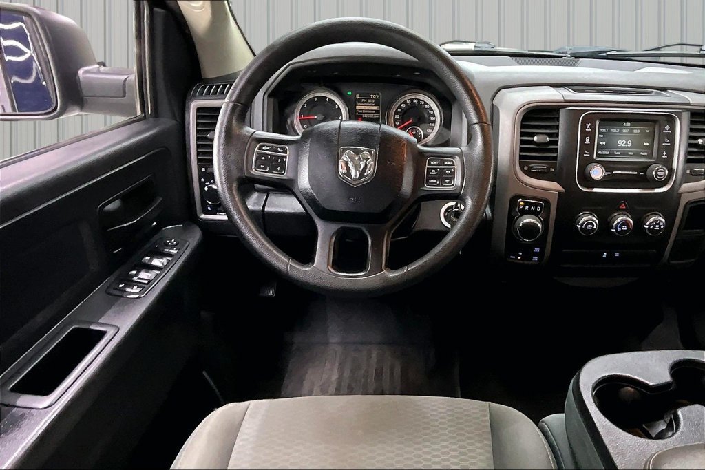 Used 2017 RAM 1500 ST w/ SXT Appearance Group AWD/4WD image 8
