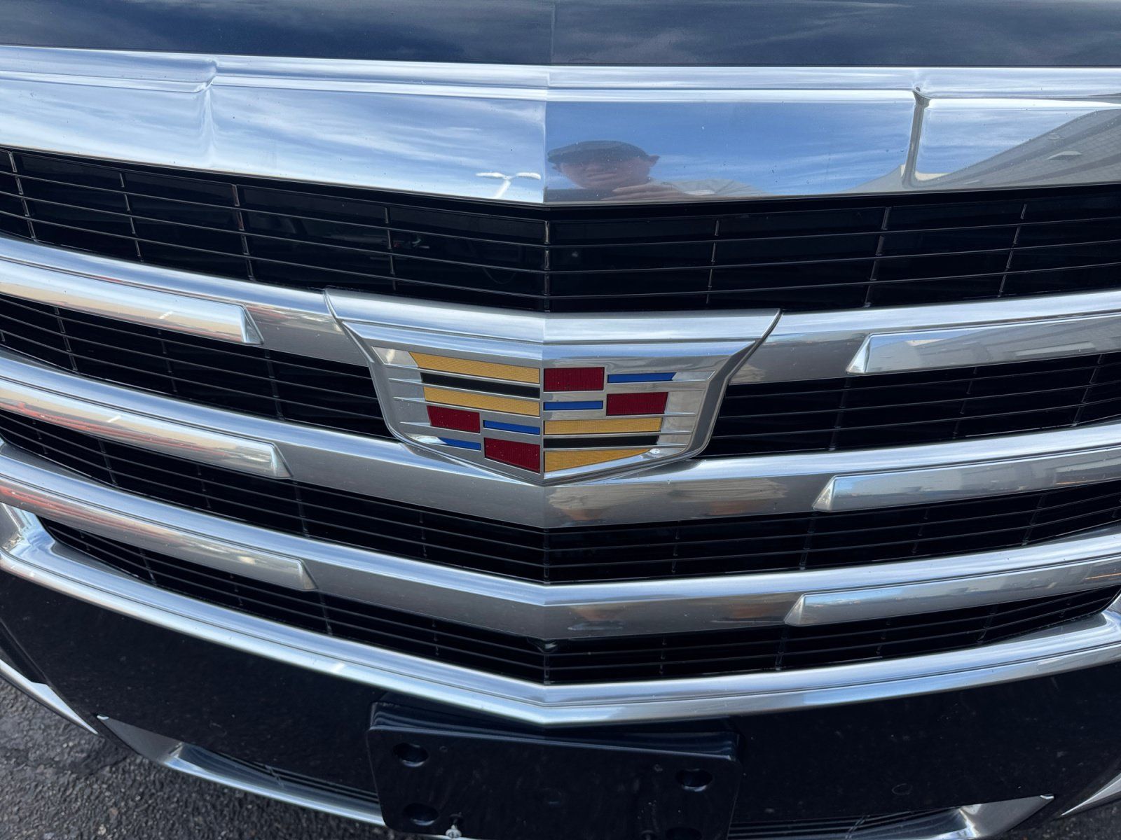 Used 2020 Cadillac Escalade ESV Luxury AWD/4WD image 23