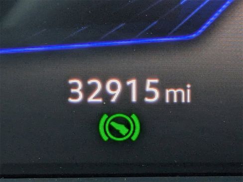 Used 2024 Volkswagen Tiguan SE image 34