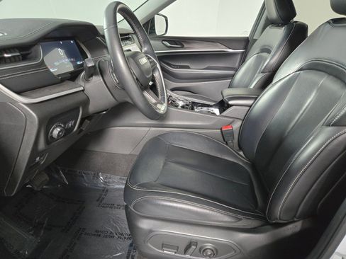 Used 2021 Jeep Grand Cherokee L Limited image 10