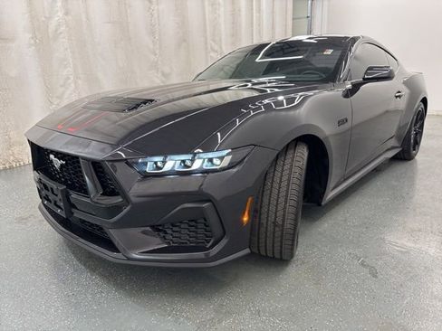 Used 2024 Ford Mustang GT Premium RWD image 5