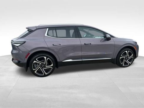 New 2026 Chevrolet Equinox EV LT image 6