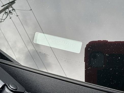 Used 2025 Mercedes-Benz GLE 350 4MATIC image 30