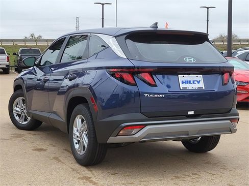 New 2026 Hyundai Tucson SE image 3