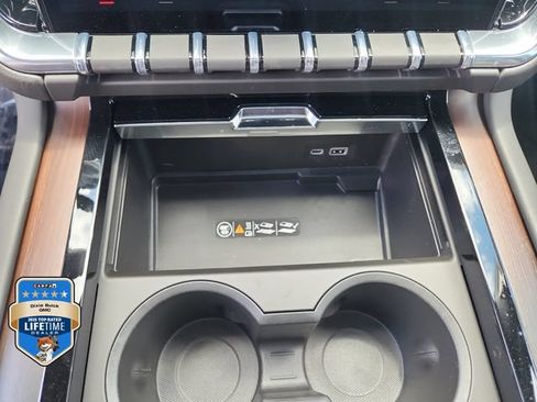 New 2026 GMC Yukon XL Denali w/ Sun & Power Step Package AWD/4WD image 32