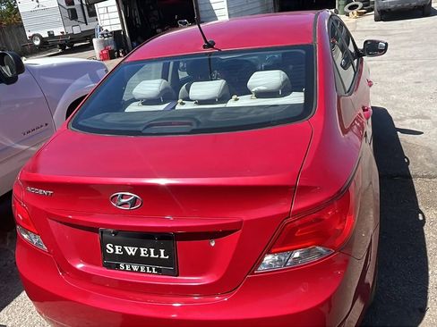 Used 2016 Hyundai Accent SE image 5