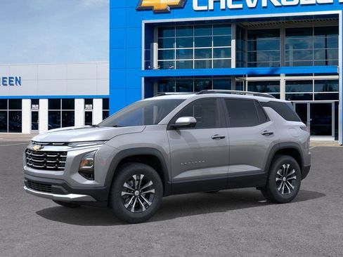 New 2026 Chevrolet Equinox LT image 2