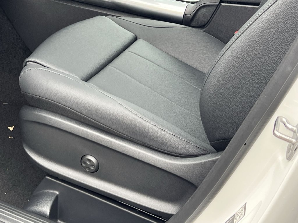 Certified 2026 Mercedes-Benz GLA 250 4MATIC image 12