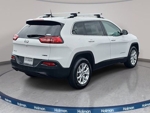 Used 2018 Jeep Cherokee Latitude Plus AWD/4WD image 6
