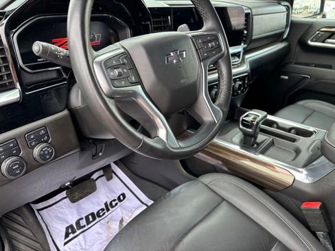 Used 2024 Chevrolet Silverado 1500 RST AWD/4WD image 13