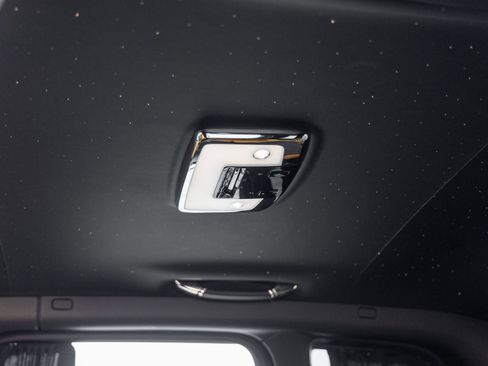 Used 2023 Rolls-Royce Cullinan Black Badge w/ Dark Exterior Package image 26