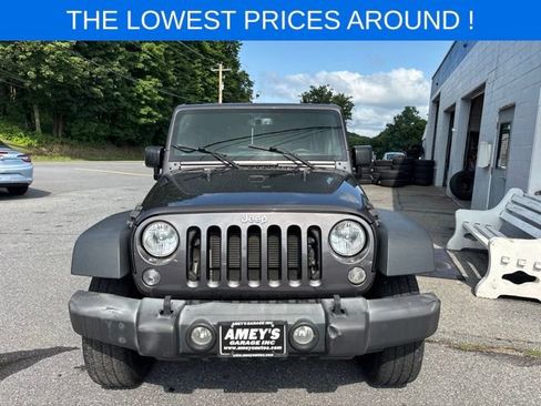 Used 2017 Jeep Wrangler Unlimited Sport w/ Quick Order Package 24S AWD/4WD image 2