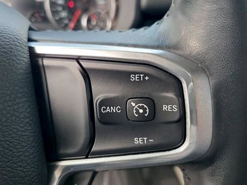 Used 2022 RAM 1500 Laramie AWD/4WD image 29