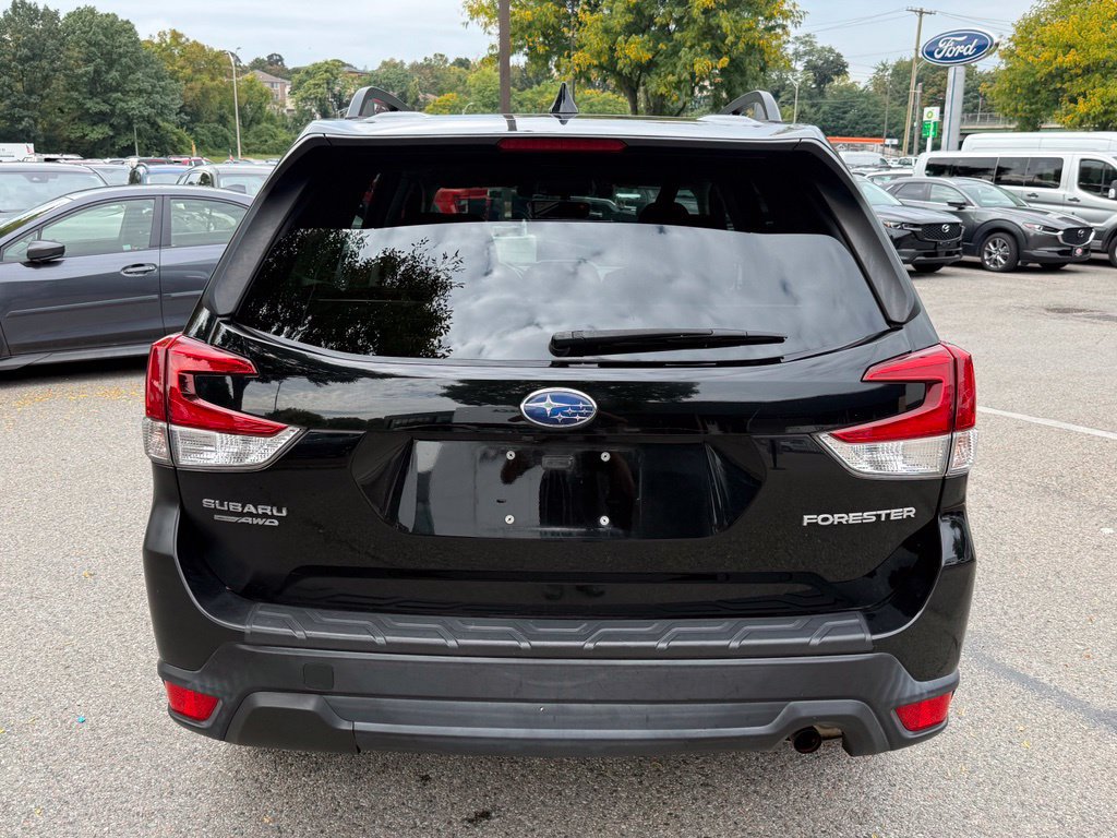 Used 2019 Subaru Forester Premium AWD/4WD image 4