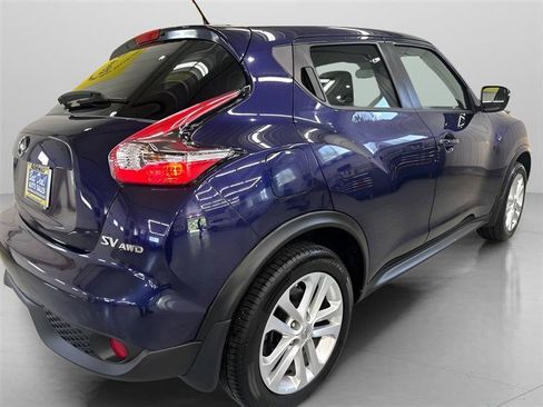 Used 2015 Nissan Juke SV AWD/4WD image 6