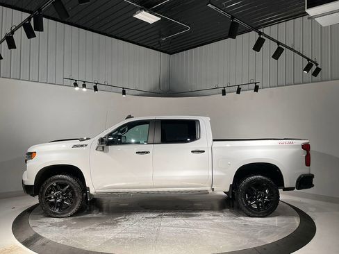 Used 2023 Chevrolet Silverado 1500 LT Trail Boss w/ LPO, Dark Essentials Package image 14