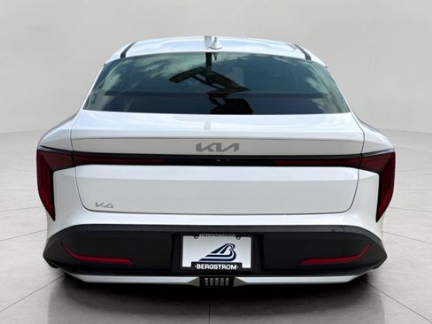 Used 2025 Kia K4 FWD image 32