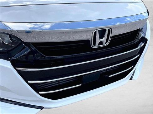 Used 2021 Honda Accord Touring image 27