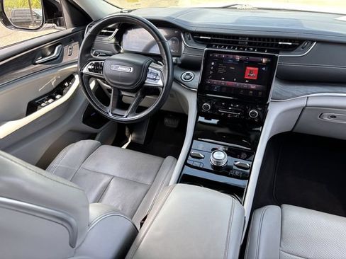 Used 2021 Jeep Grand Cherokee L Overland w/ Advanced Protech Group III AWD/4WD image 14