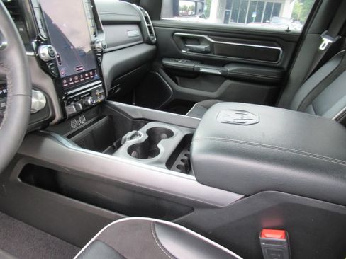 Used 2025 RAM 1500 Laramie w/ Sport Appearance Package AWD/4WD image 16