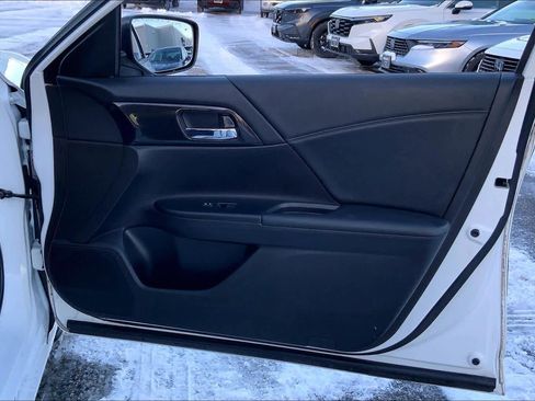 Used 2014 Honda Accord Sport image 22