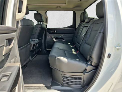 Used 2024 Toyota Tundra Limited AWD/4WD image 18