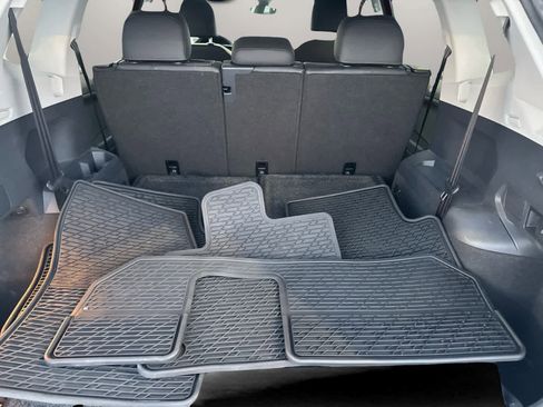 Certified 2020 Volkswagen Tiguan SEL image 11