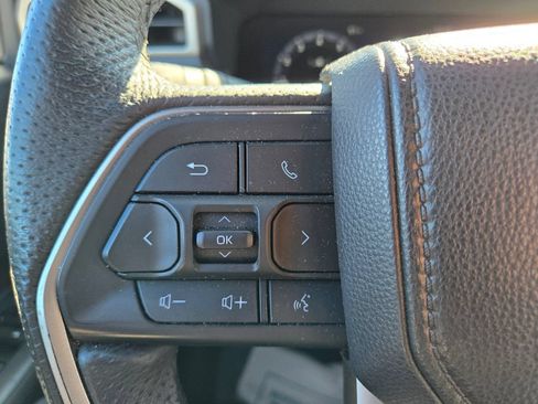 Used 2025 Toyota Tacoma TRD Off-Road AWD/4WD image 18