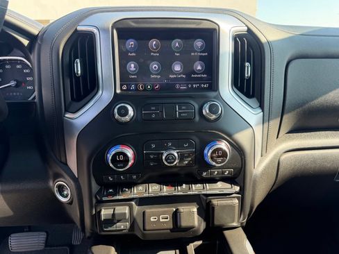 Used 2021 GMC Sierra 1500 SLT AWD/4WD image 33