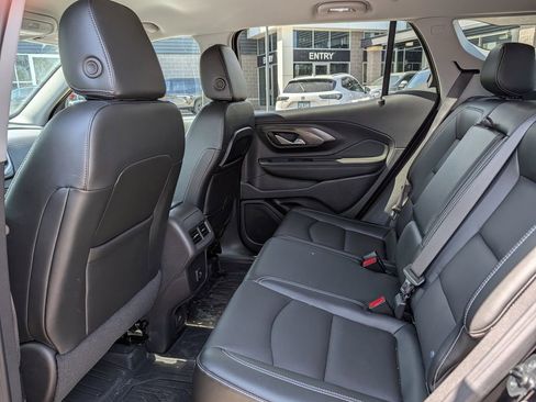 Used 2024 GMC Terrain SLT w/ Infotainment Package II AWD/4WD image 27