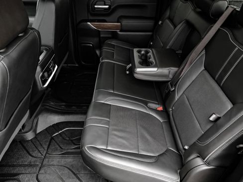 Used 2019 Chevrolet Silverado 1500 High Country w/ Technology Package image 21