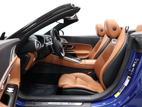 Used 2022 Mercedes-Benz SL 55 AMG 4MATIC image 13