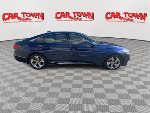 Used 2018 Honda Accord EX-L image 9